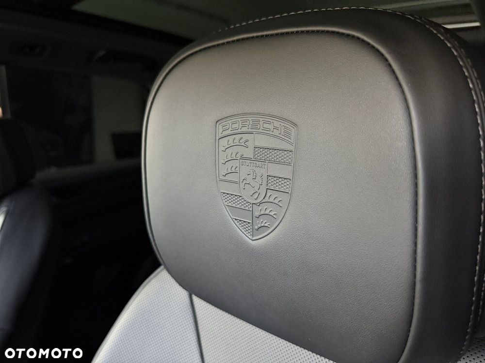 Porsche Cayenne - 14