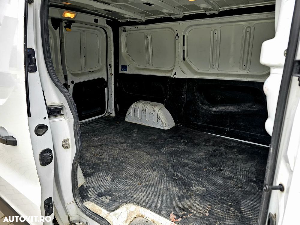 Renault Trafic - 13