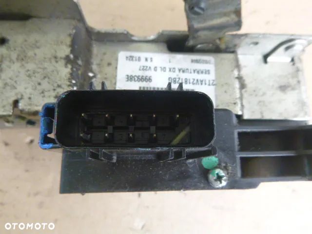 CENTRALNY ZAMEK PRAWY PRZÓD PRAWY PRZEDNI FORD TRANSIT CONNECT - 16