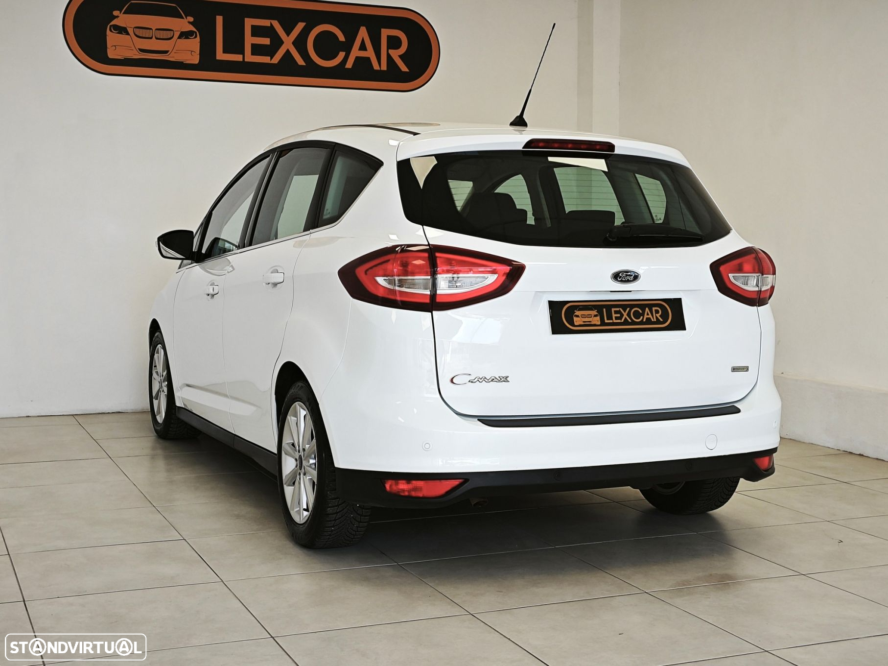 Ford C-Max 1.0 Ecoboost S&S Titanium - 23