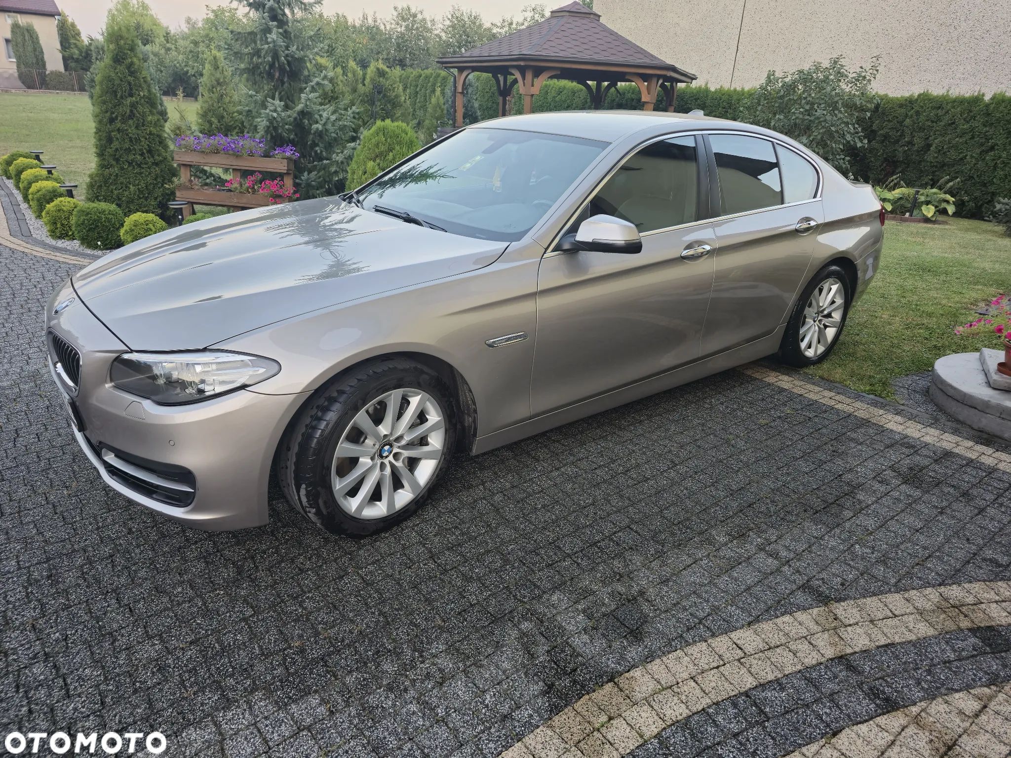 BMW Seria 5 525d xDrive - 1