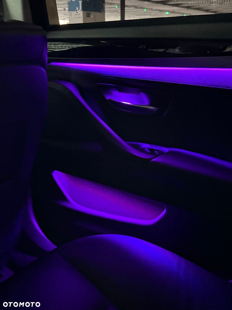 BMW Seria 5 520d Luxury Line - 36