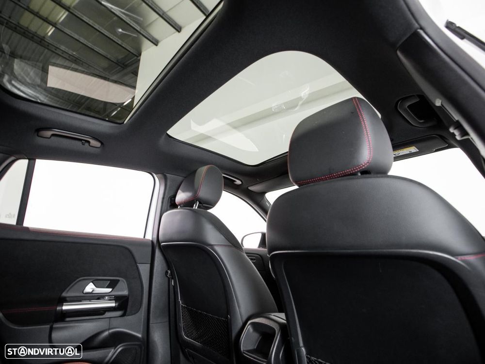 Mercedes-Benz GLA 250 e AMG Line - 12