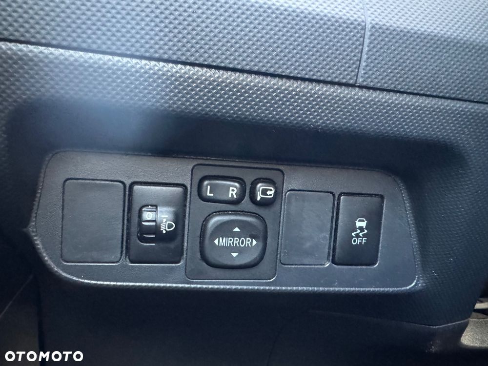 Toyota Auris 1.6 Valvematic Executive - 19