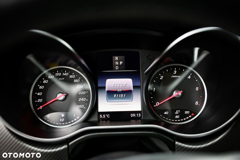 Mercedes-Benz Klasa V 300 d Exclusive 9G-Tronic (d³ugi) - 19