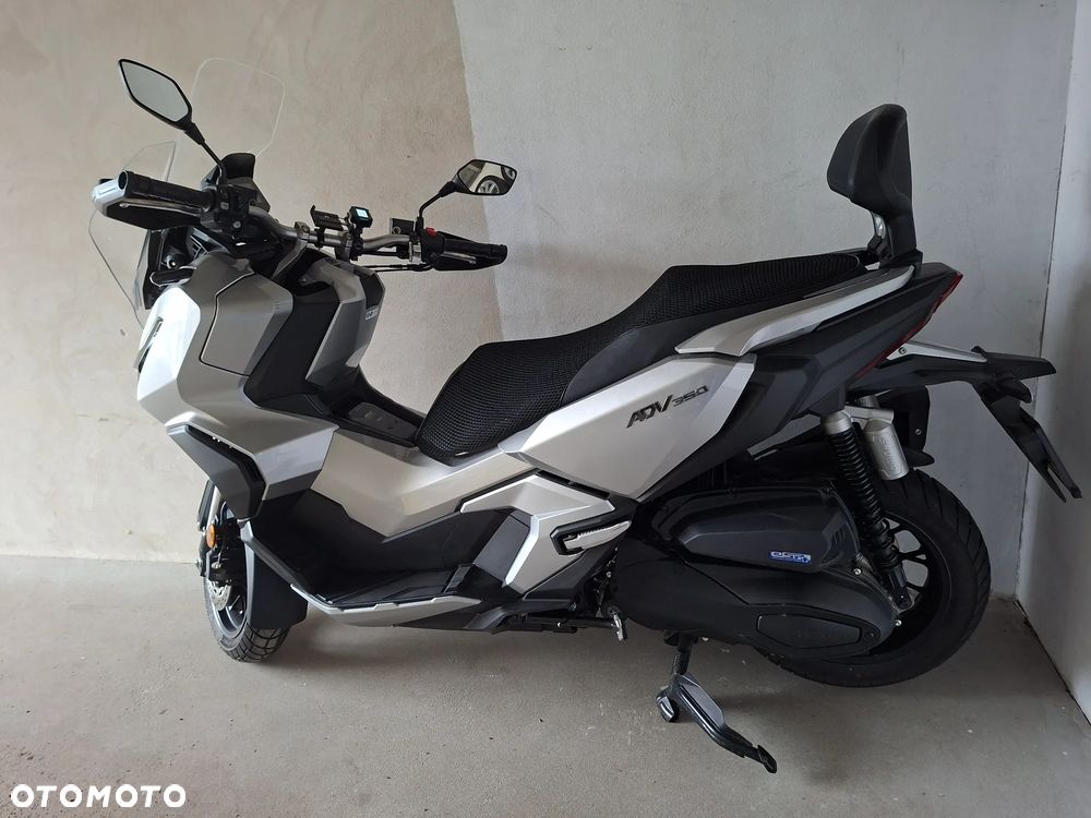 Honda ADV350 - 3
