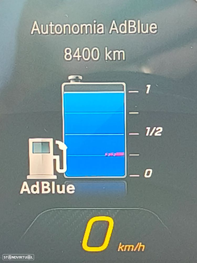 Mercedes-Benz CLA 200 - 25