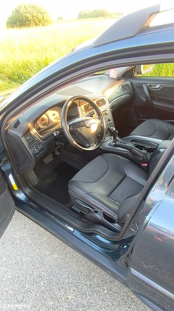 Volvo XC 70 D5 AWD Kinetic - 19