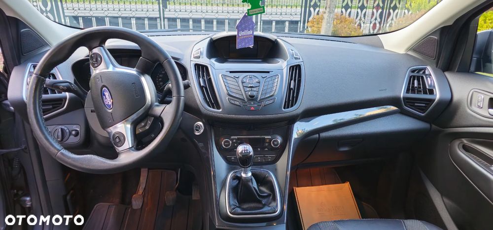 Ford Kuga 2.0 TDCi 2x4 Titanium - 9