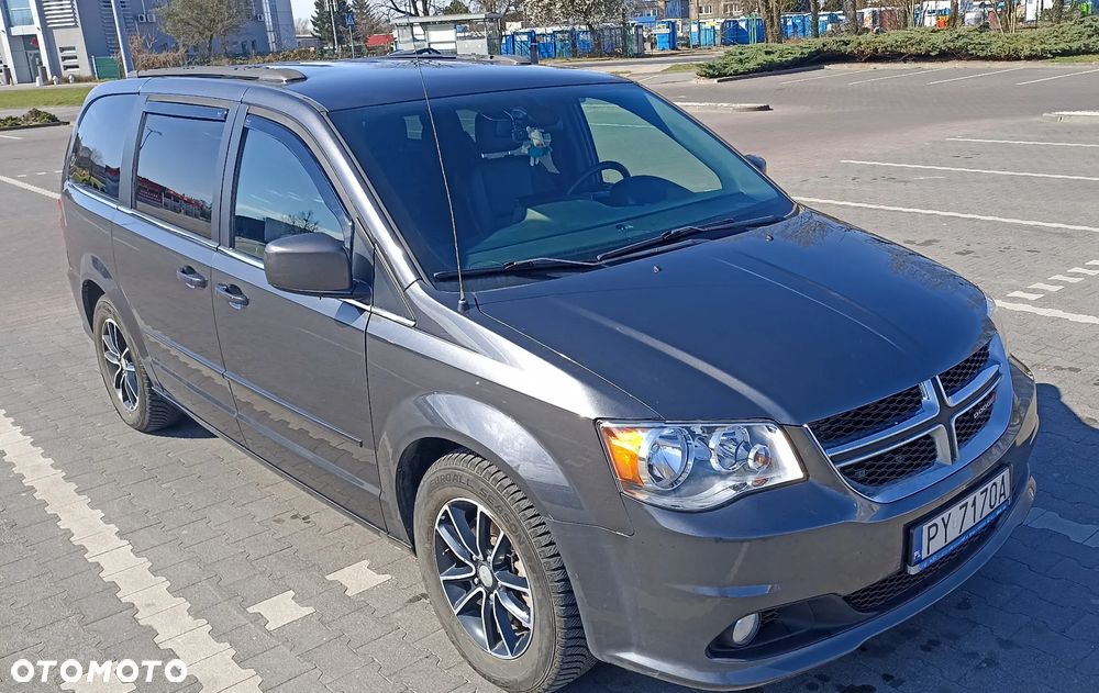 Dodge Grand Caravan 3.6 R/T - 1