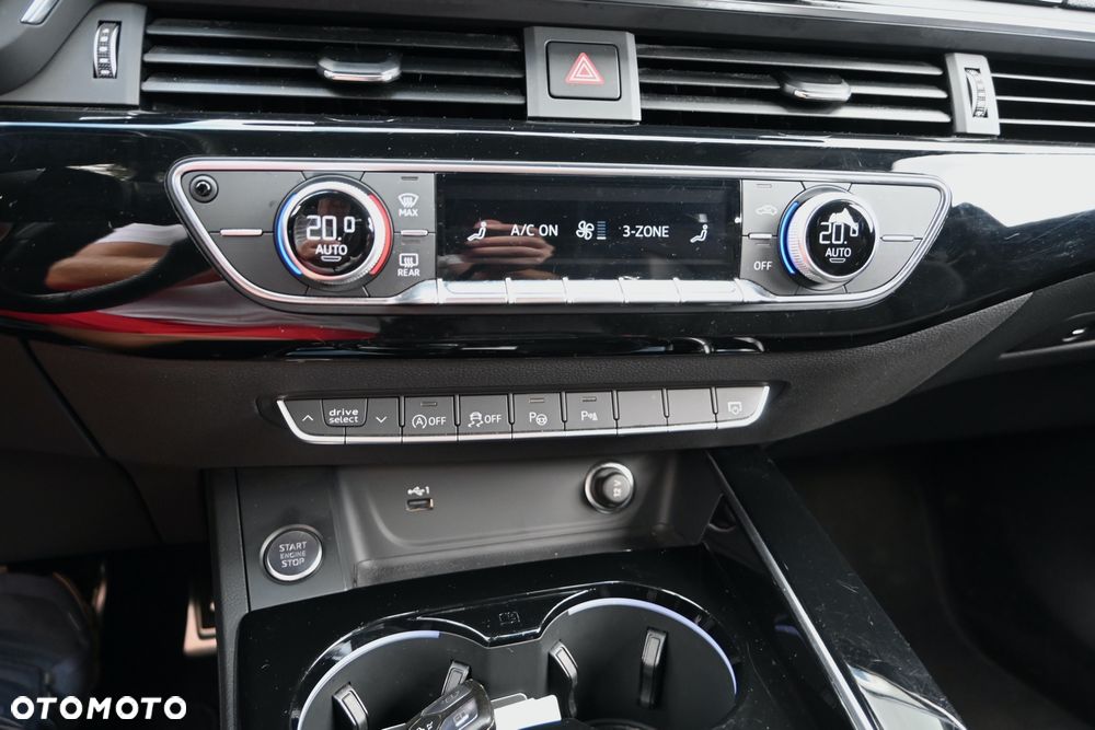 Audi A4 Avant 35 TFSI S tronic S line - 31