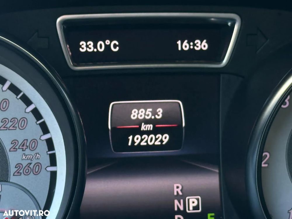Mercedes-Benz CLA 200 CDI 7G-DCT - 33