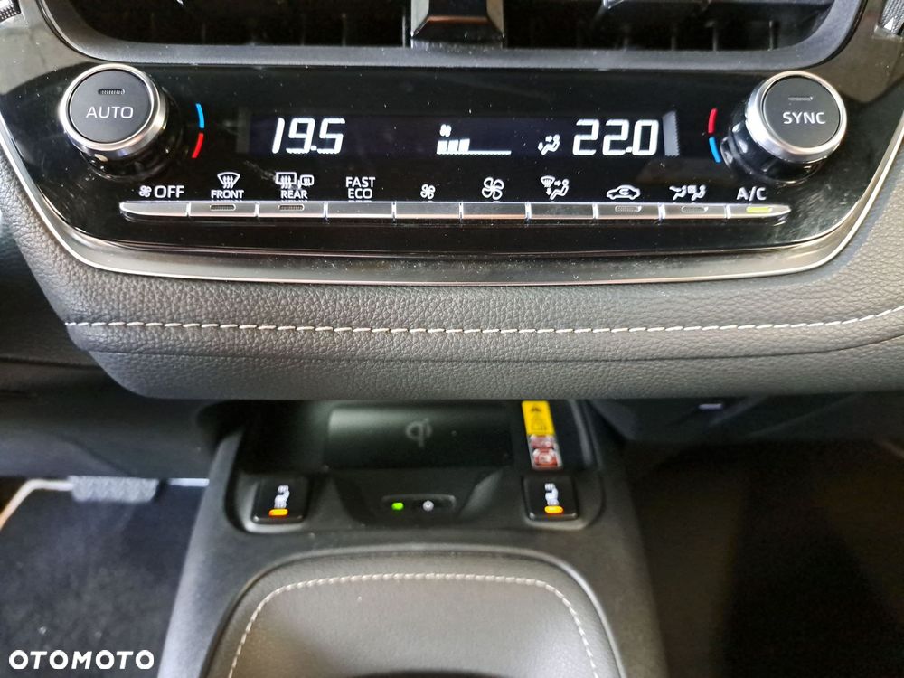 Toyota Corolla 1.8 Hybrid Style - 28