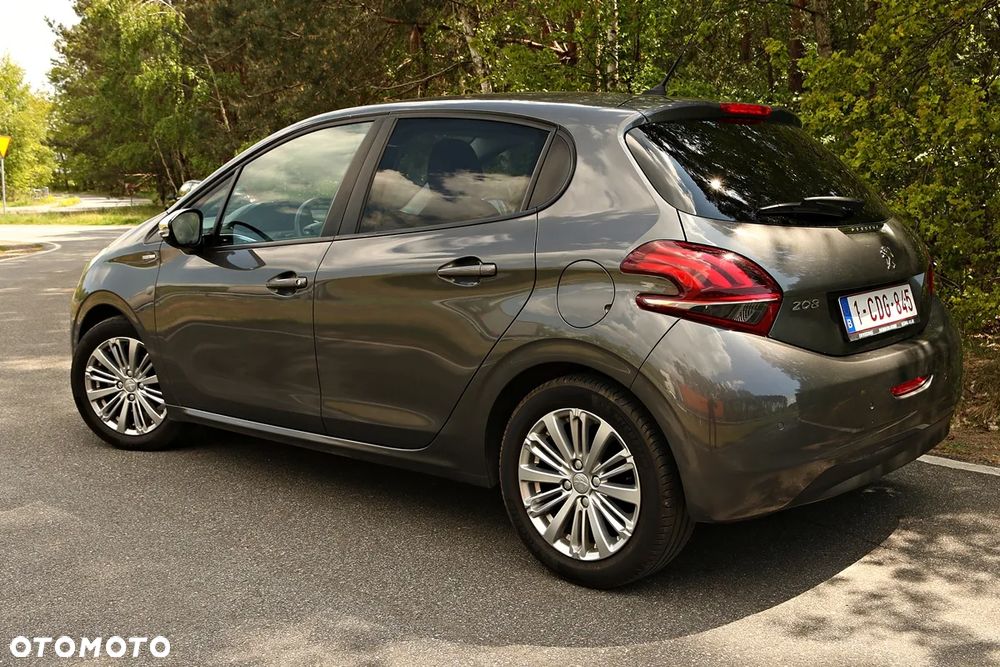 Peugeot 208 1.2 PureTech Style - 23