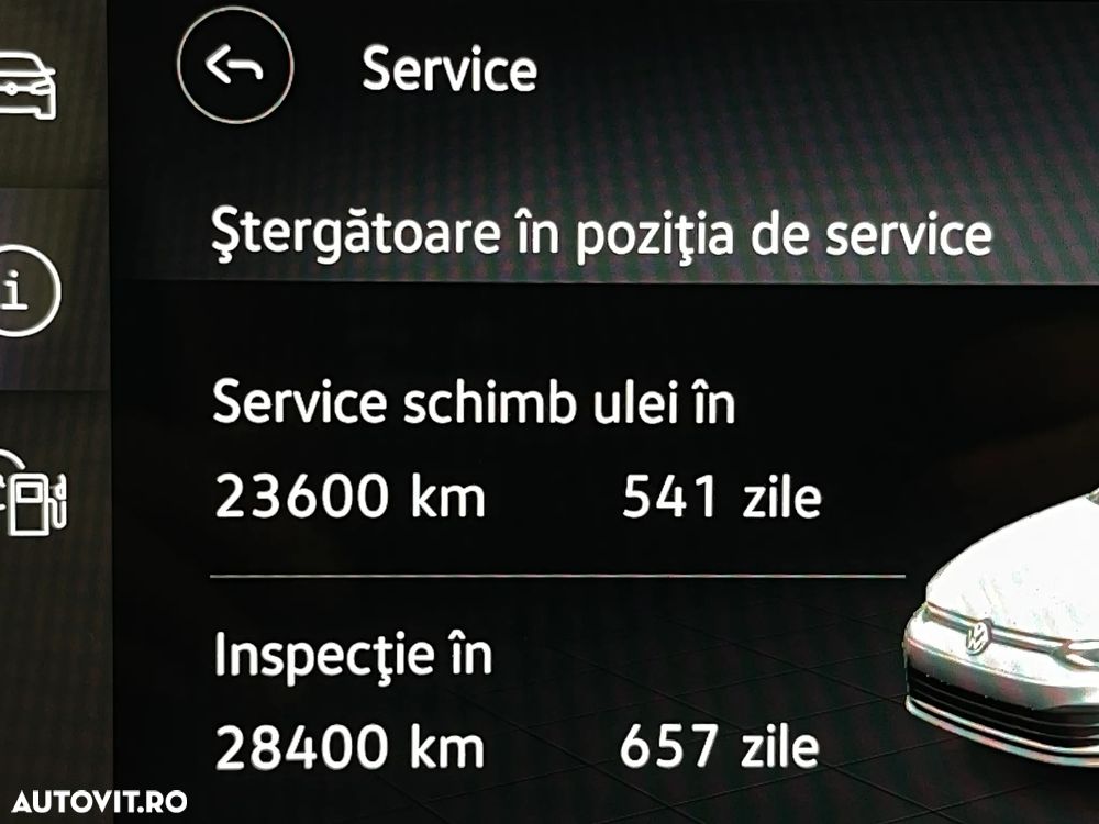 Volkswagen Golf 1.0 eTSI DSG MHEV Life - 23