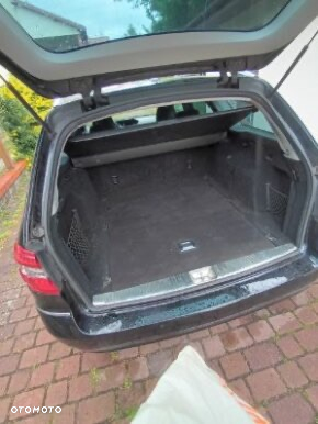 Mercedes-Benz Klasa E 220 T CDI DPF BlueEFFICIENCY Automatik Elegance - 8