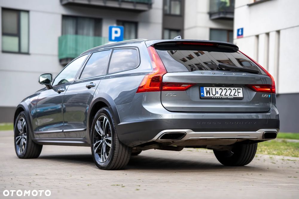 Volvo V90 Cross Country D5 AWD Pro - 6