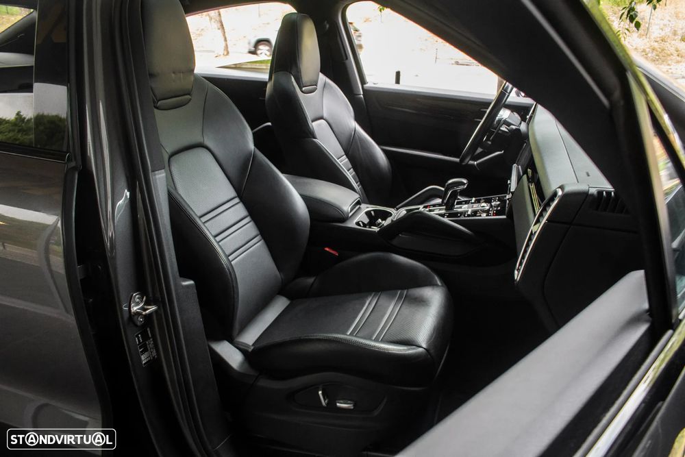 Porsche Cayenne Coupé E-Hybrid Tiptronic S - 27