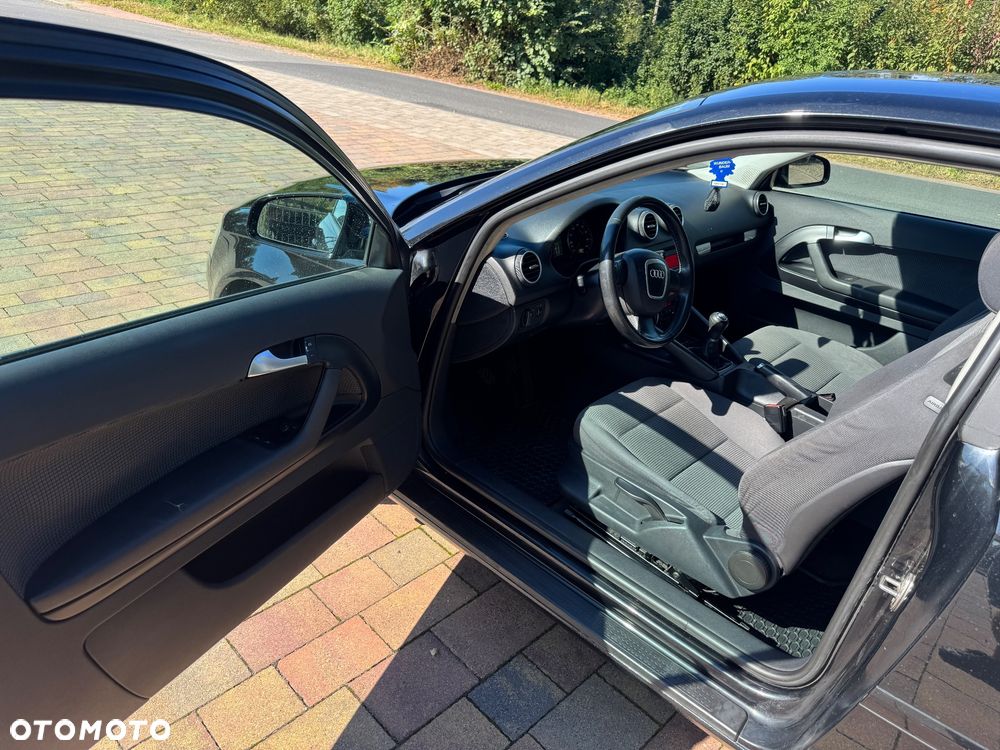 Audi A3 1.9 TDI Ambiente - 11