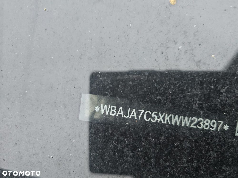 BMW Seria 5 530i xDrive GPF Sport Line sport - 12