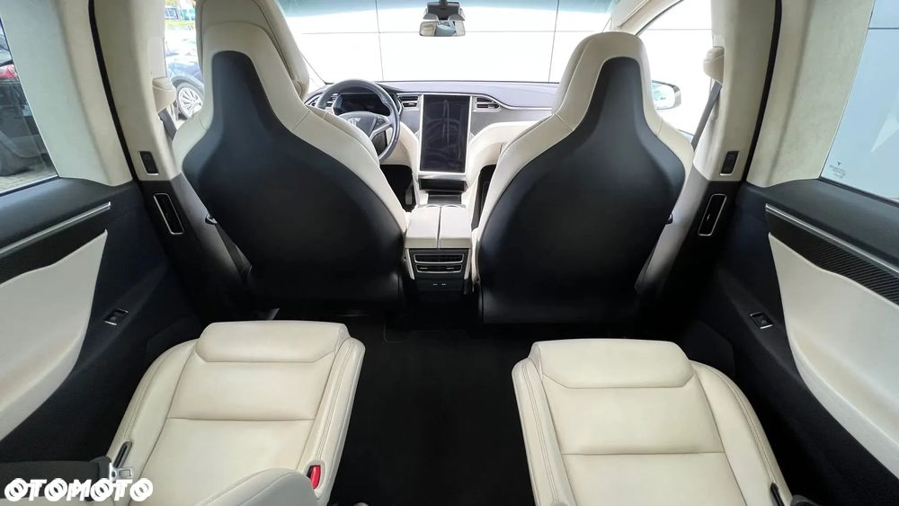 Tesla Model X Long Range Plus - 19