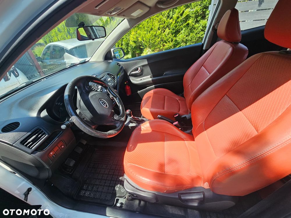 Kia Picanto - 12