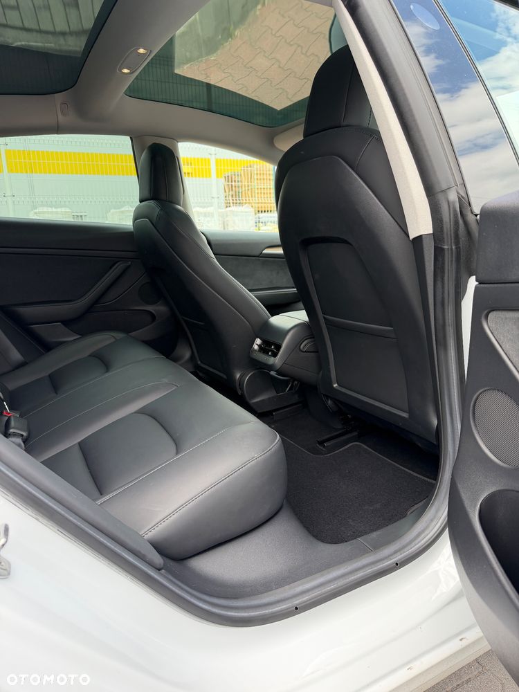 Tesla Model 3 Langstreckenbatterie Allradantrieb Dual Motor - 26