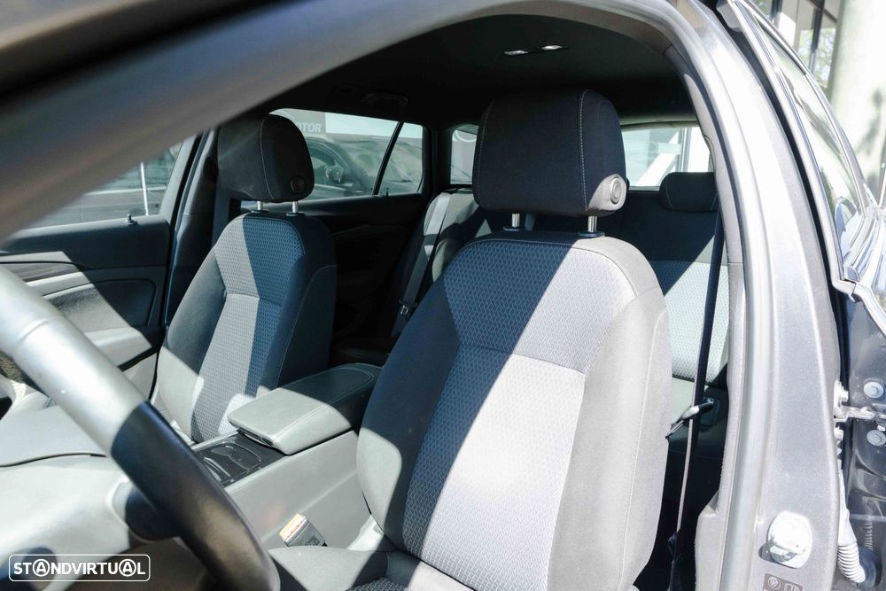 Opel Insignia Sports Tourer 1.5 D Business Edition - 14