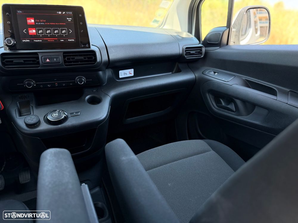 Peugeot Partner Cx Auto 2 e 5 lugares c/ divisória amovível - 12