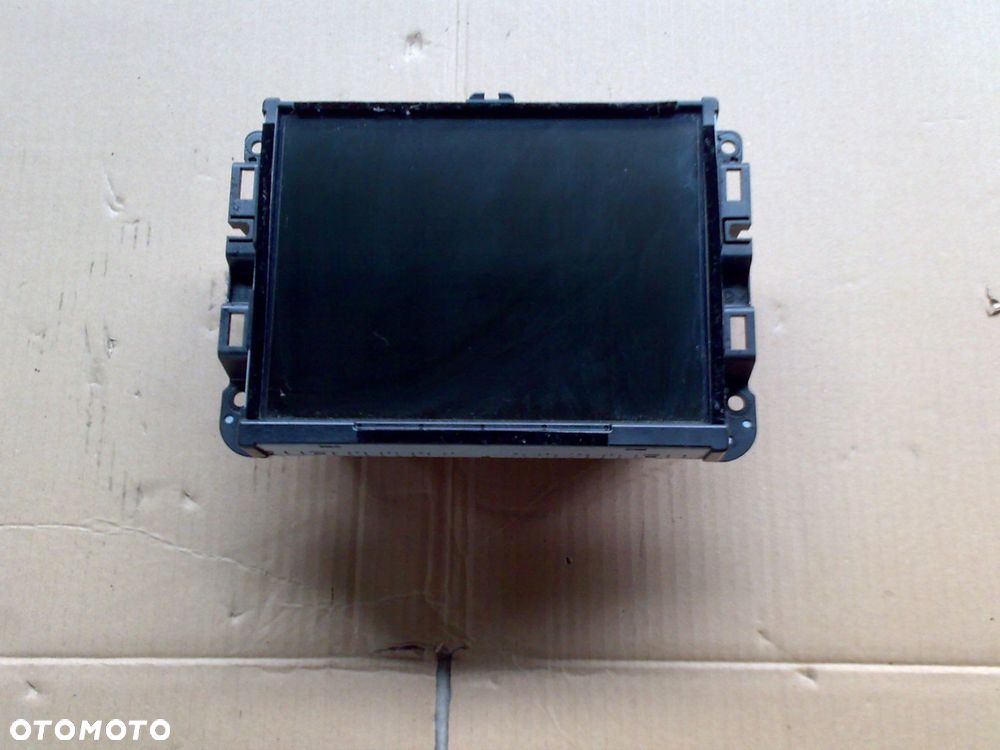 jeep grand cherokee wk2 2014 - wyświetlacz radio panel harman navi monitor - 1