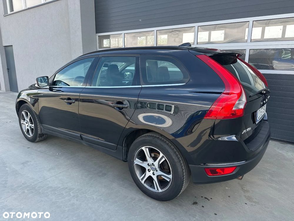 Volvo XC 60 D4 Momentum - 7