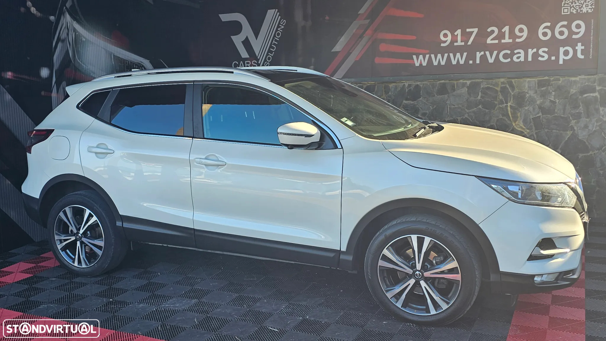 Nissan Qashqai 1.5 dCi N-Connecta J18+Led - 12