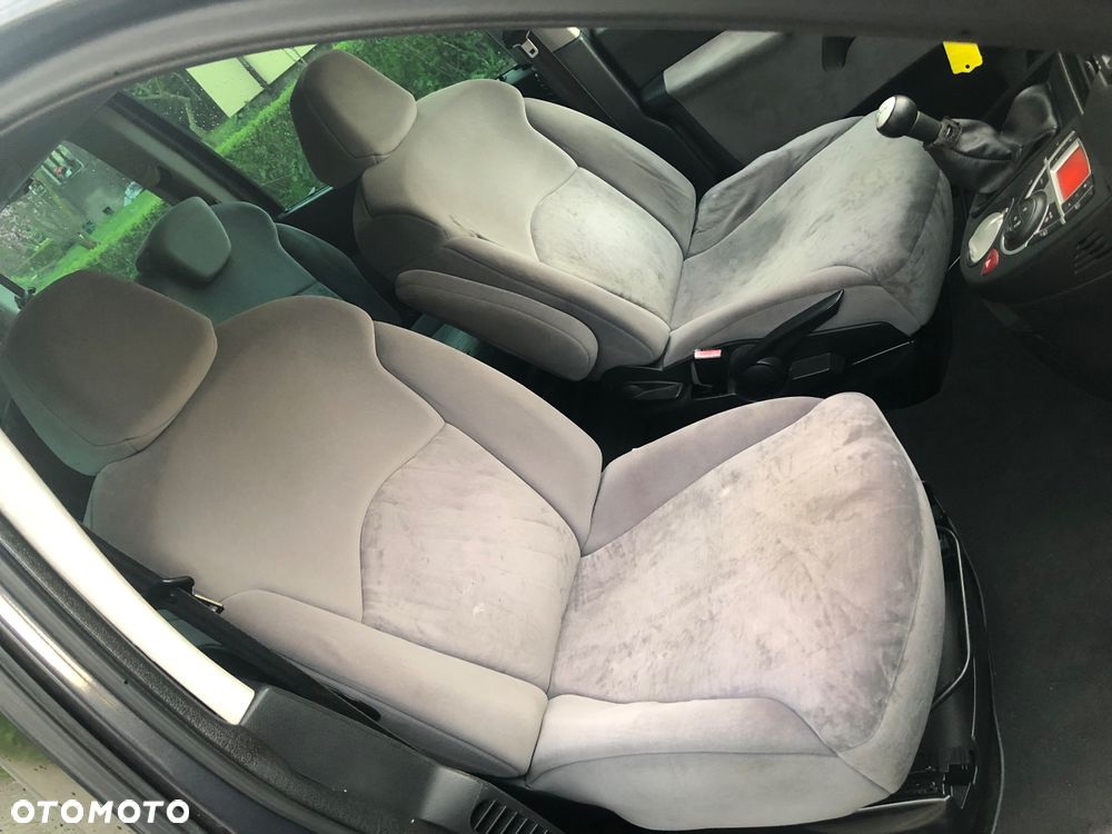 Citroën C8 2.0 16V Style - 12