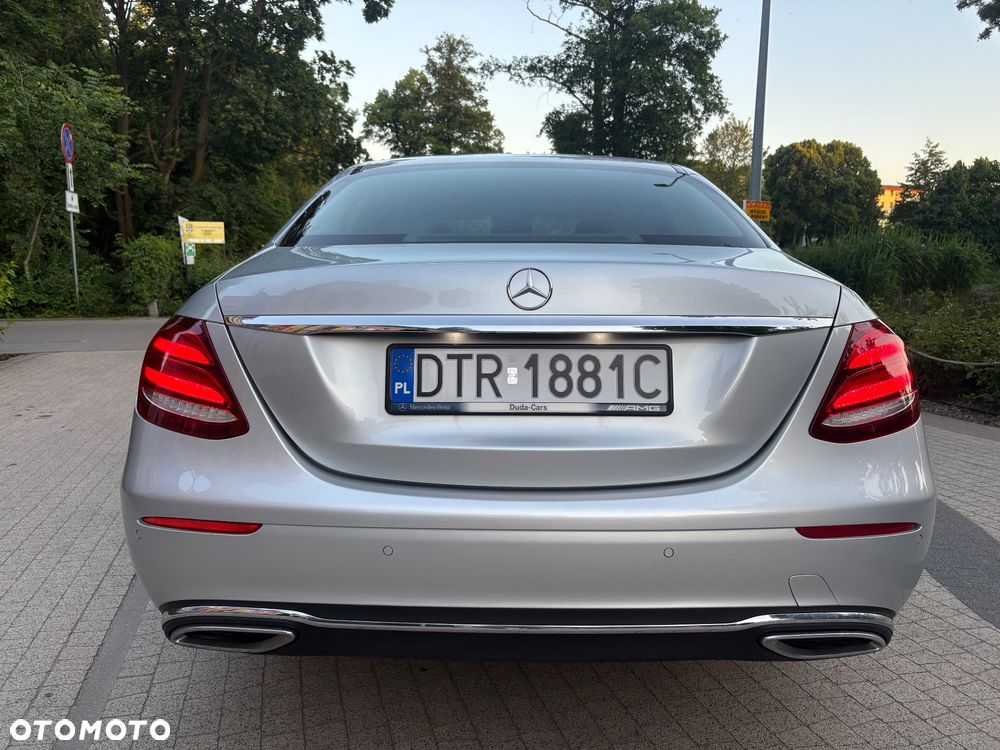 Mercedes-Benz Klasa E 220 d 9G-TRONIC - 4