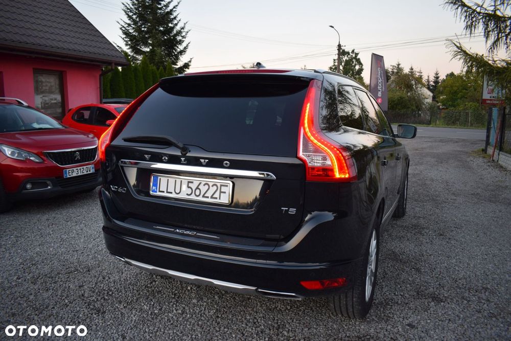 Volvo XC 60 - 4
