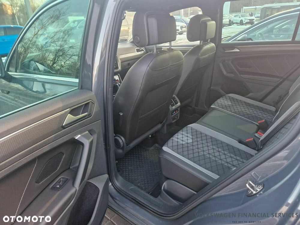 Volkswagen Tiguan - 23