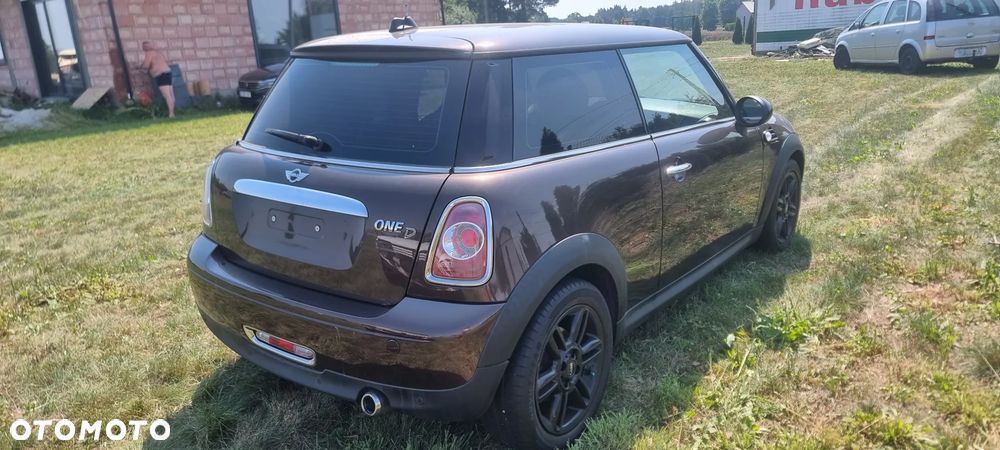 MINI ONE D - 3