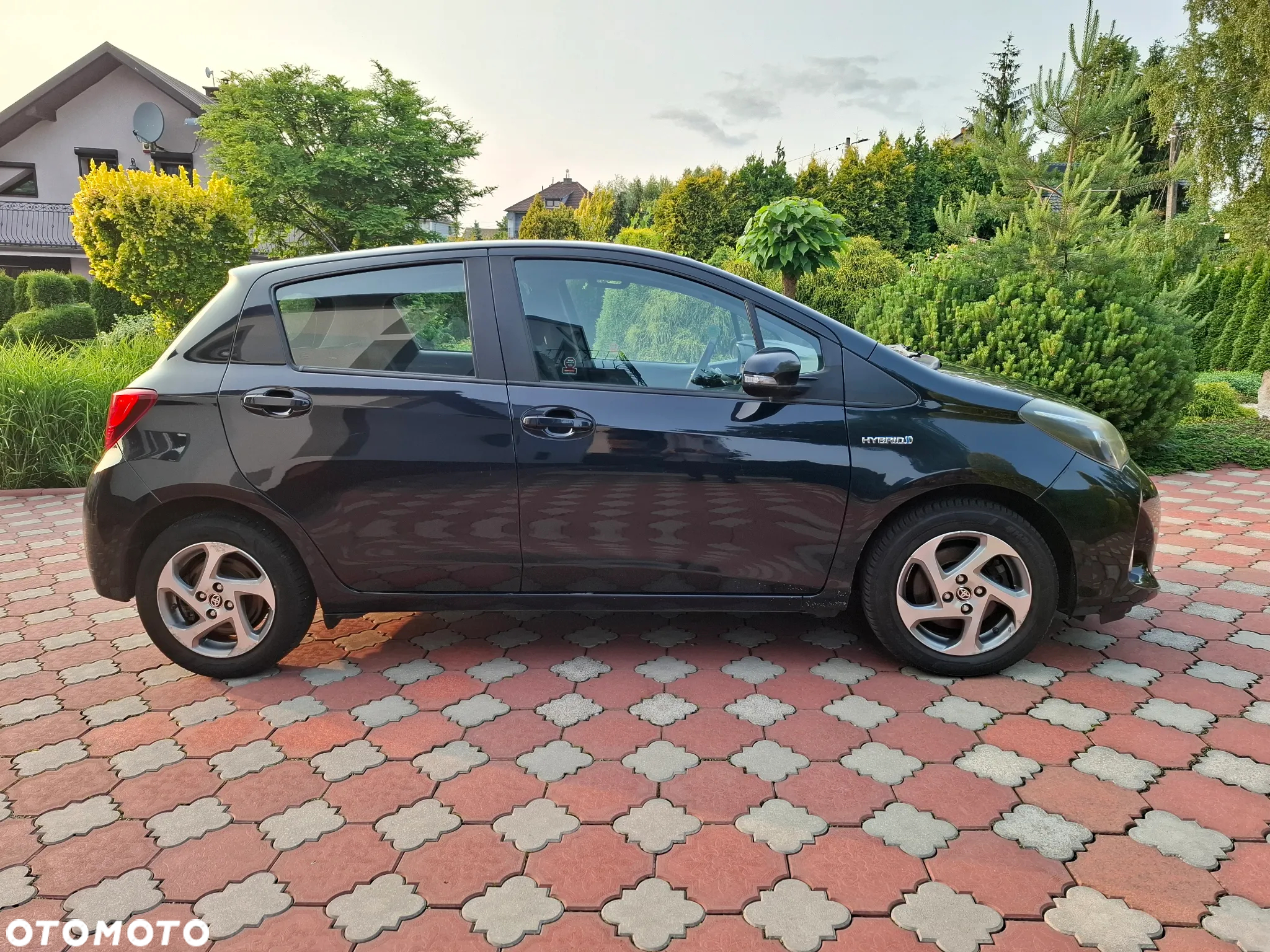 Toyota Yaris Hybrid 1.5 VVT-i Comfort - 4
