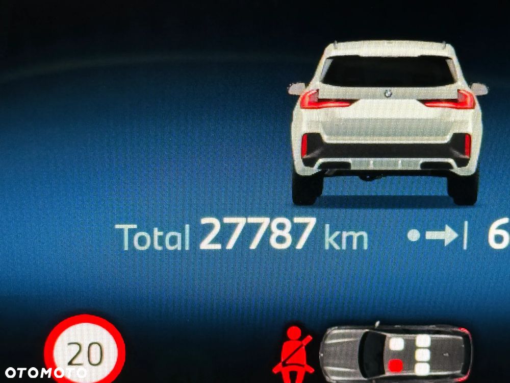 BMW X1 sDrive20i - 32