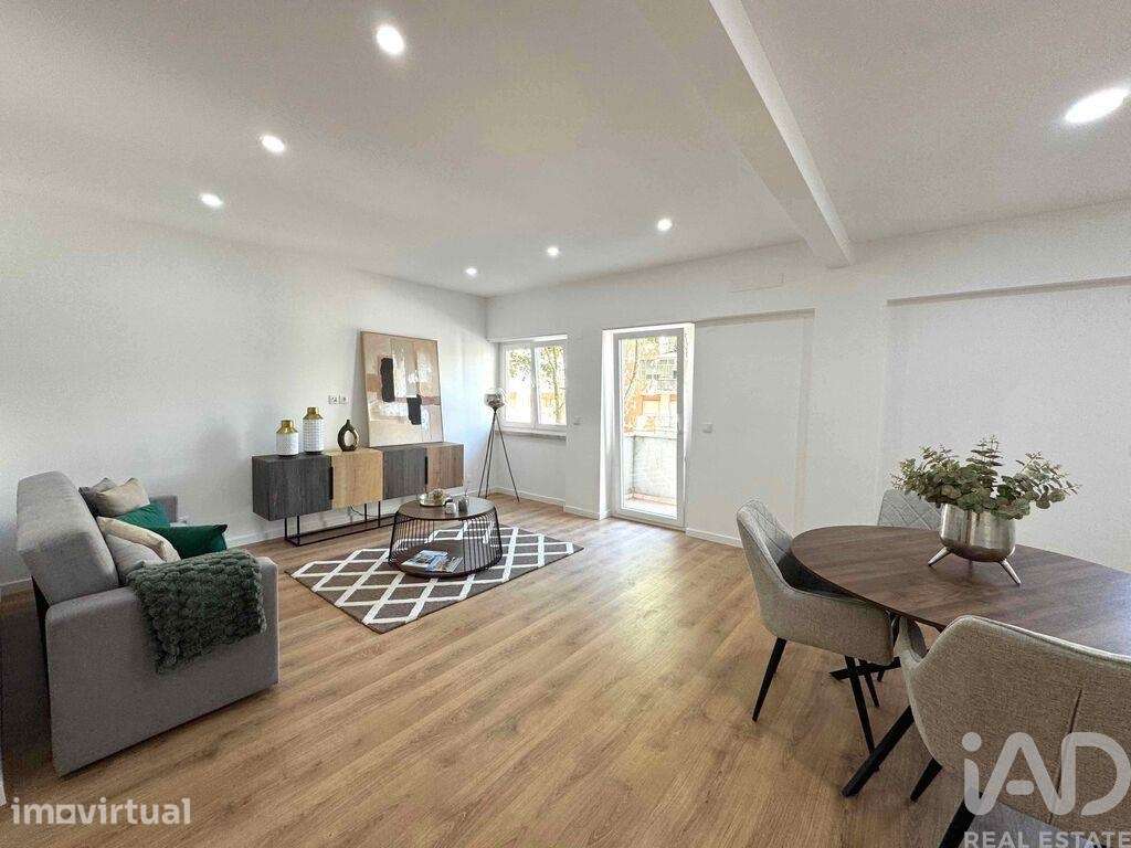 Apartamento T3 em Benfica de 92 m2 - Grande imagem: 2/36