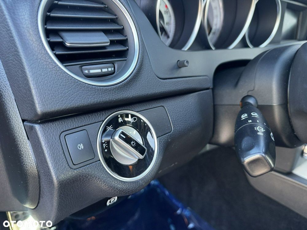 Mercedes-Benz Klasa C 180 CGI BlueEff Avantgarde - 15