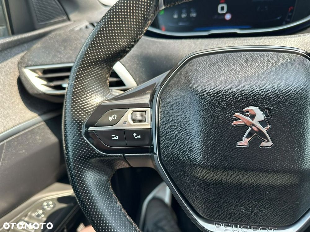 Peugeot 3008 1.2 PureTech GT S&S - 17