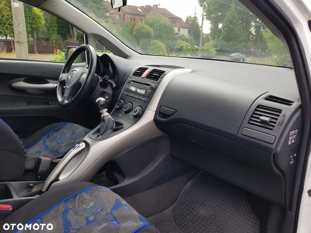 Toyota Auris - 5