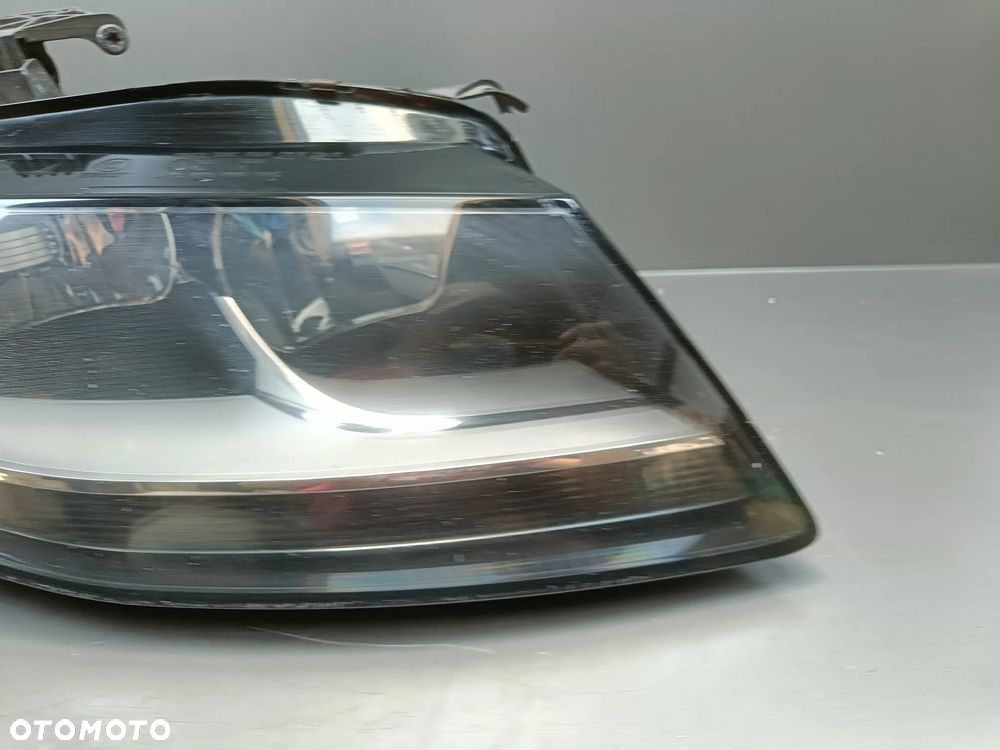 Lampa prawa przednia Audi A4 B8 prawy przód 8K0941004A - 3