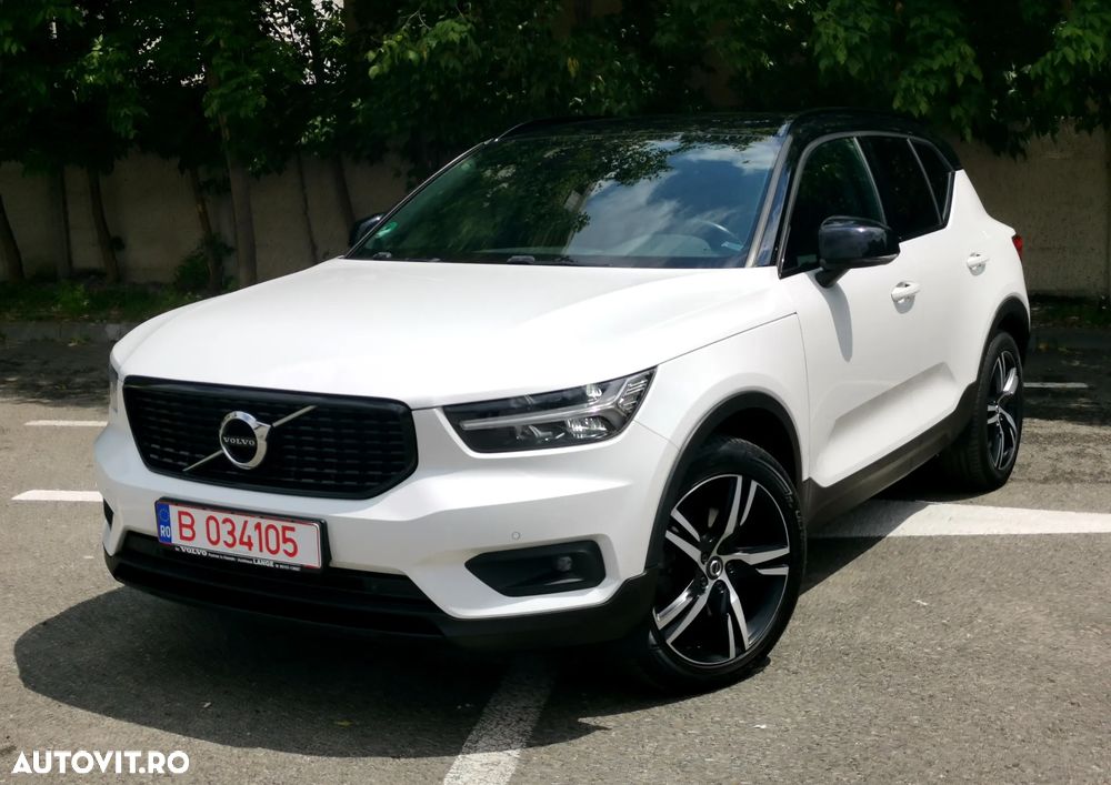 Volvo XC 40 D4 AWD R-Design - 1