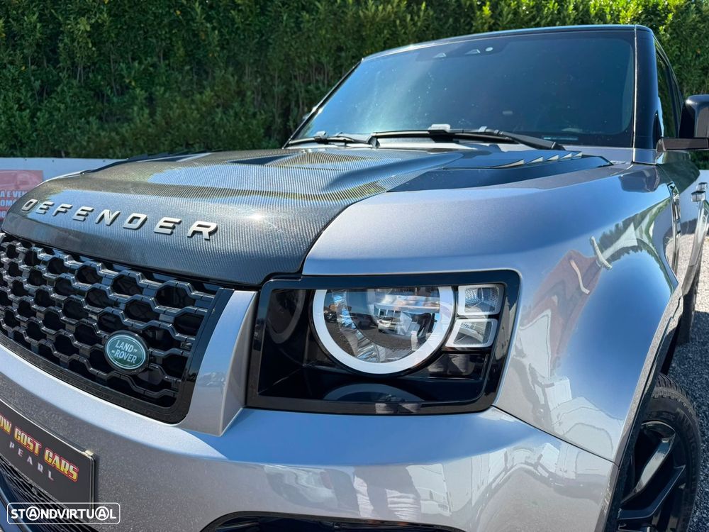 Land Rover Defender - 22