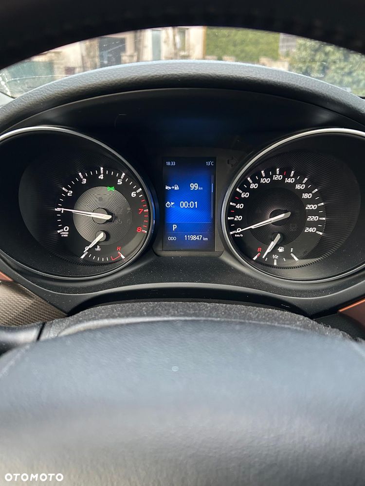 Toyota Avensis 1.8 Prestige MS - 11