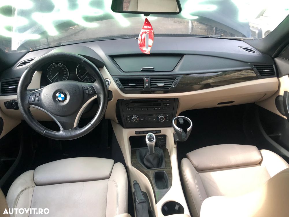 Dezmembrez Bmw X1 E84 2010 negru Xdrive N47D20C - 3