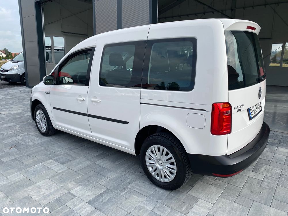 Volkswagen Caddy 2.0 TDI Highline - 25