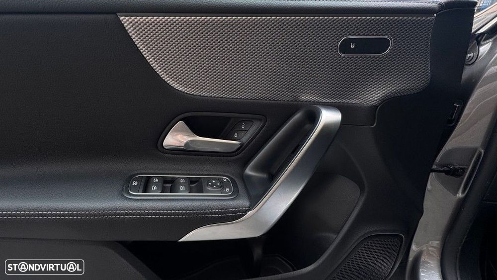 Mercedes-Benz CLA 200 - 9